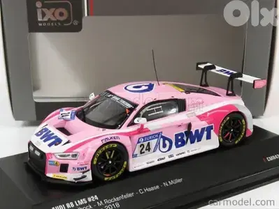 Audi R8 LMS 2018 diecast car model 1;43.