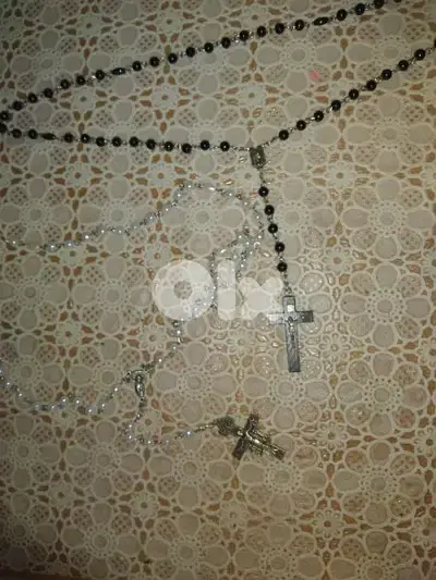 necklacce loulou rosary 2 colours