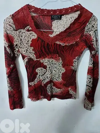 للبيع بلوزه نسائيه