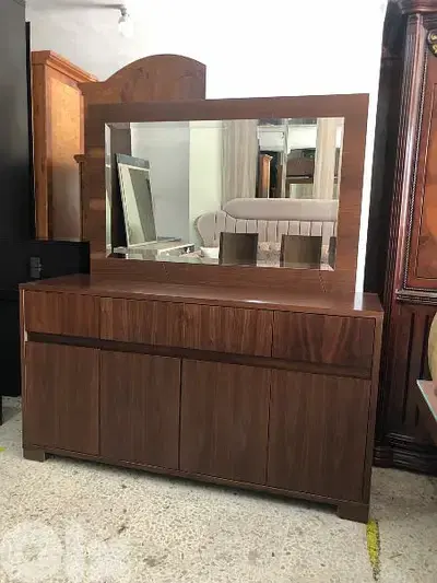 أوضة سفرة شغل جورج متى