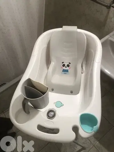 baby bath tub with stand support and new born seat