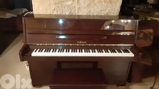piano yamaha like new 3 pedal tuning waranty