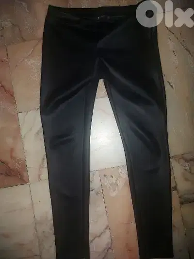 للبيع بنطلون نسائي جلد