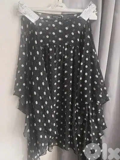 للبيع بلوزه نسائيه