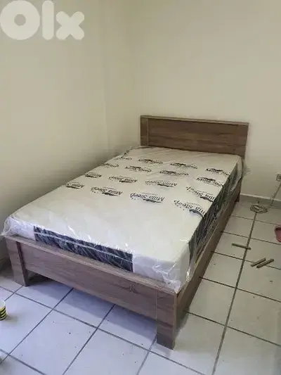 تخت 120cm مع فرشة طبية جديدة من المعمل تخت 120cm مع فرشة طبية جديدة من المعمل