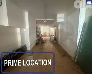 Prime location- spacious- New Jdeideh /جديده REF#HE121275 Prime location- spacious- New Jdeideh /جديده REF#HE121275